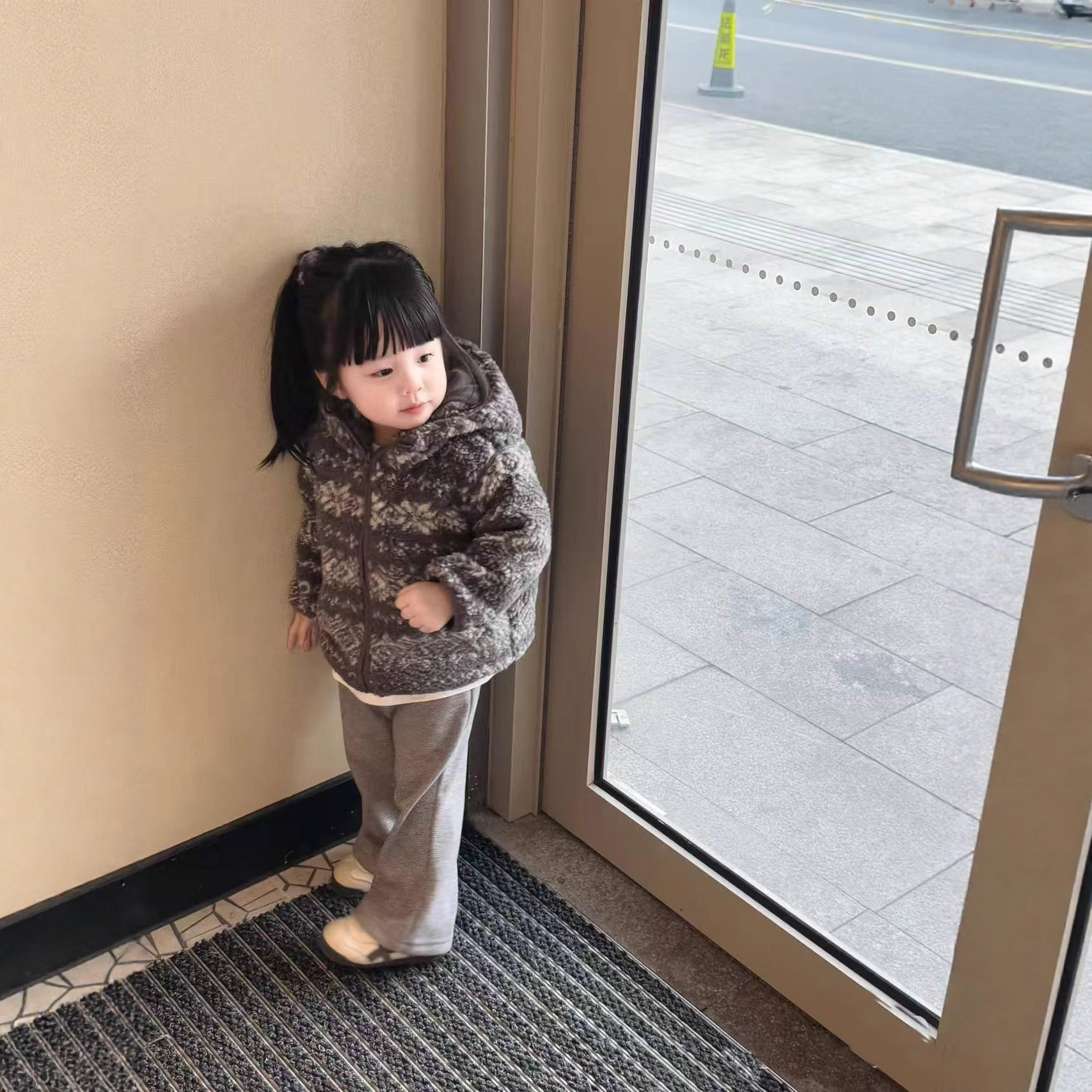 2025秋冬季儿童提花羊羔绒外套女童精灵帽加绒大衣女宝宝保暖棉衣