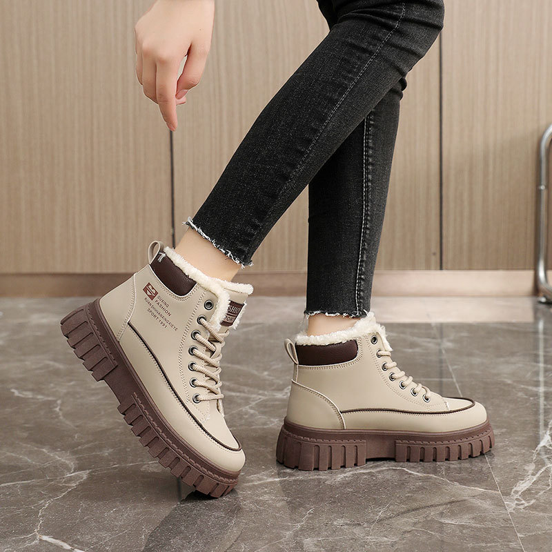 Q505 Neue Herbst-Winter-Sneaker für Damen, High-Top, lockere Passform, dicke Sohle, höhenverstärkendes Material, Baumwollfutter, Fleece, schlichtes Design, ideal für Studenten._voghion.com