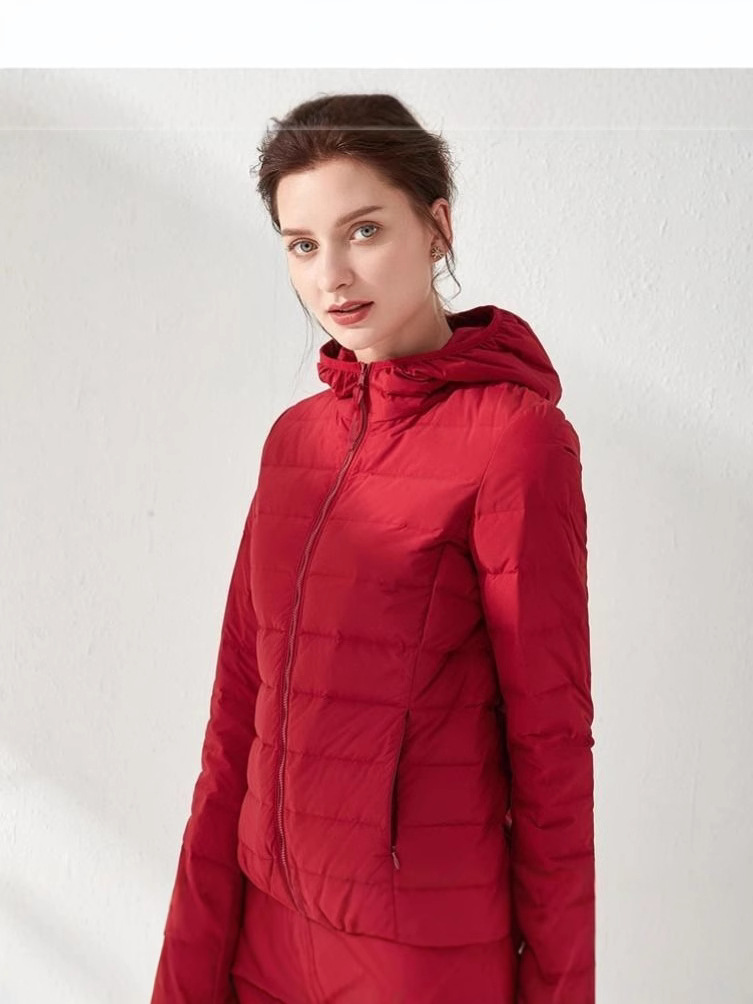 Otoño y invierno nuevo tipo de chaqueta delgada sin costuras, mujer ligera y corta coreana de cuello ligero, chaqueta deportiva al aire libre de tamaño grande