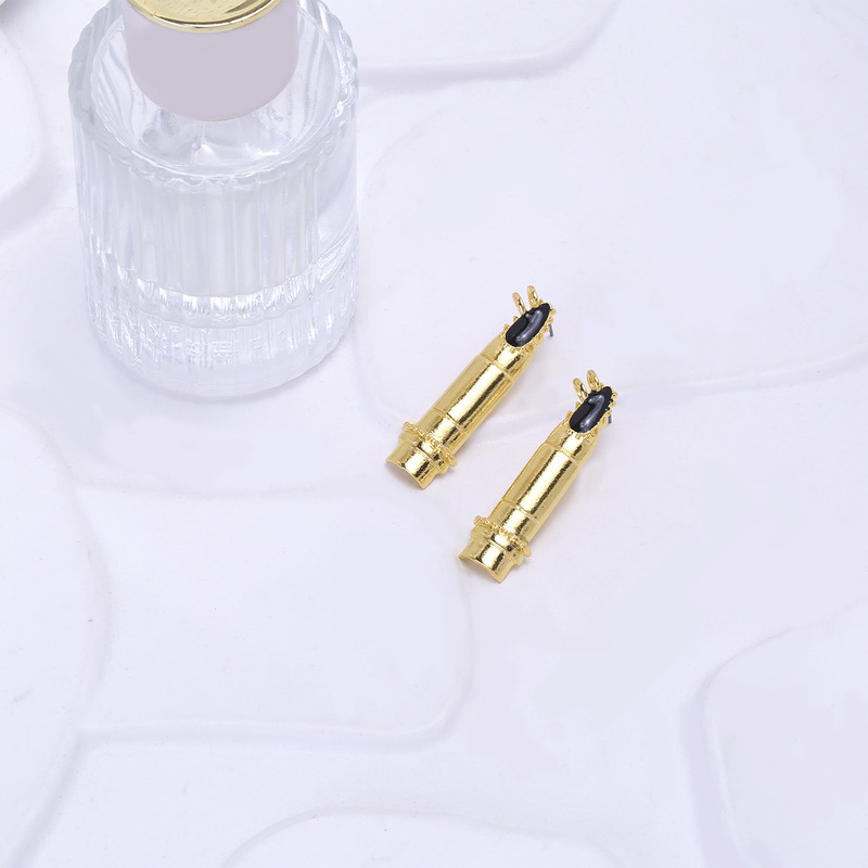 European and American Cross-Border New Exaggerated Personality Trendy Finger Earrings Retro Alloy Enamel Nail Earrings European and American Cross-Border New Exaggerated Personality Trendy Finger Earrings Retro Alloy Enamel Nail Earrings