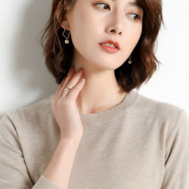 女式针织衫;女式羊毛衫;女式T恤