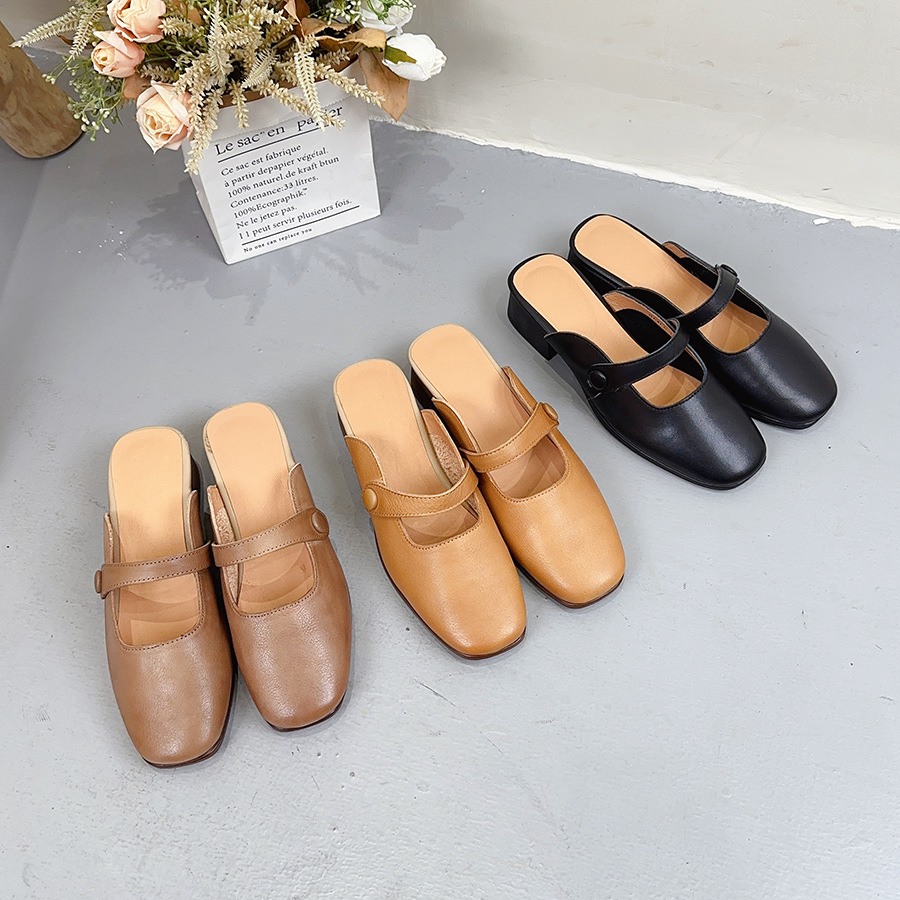 Leather slippers low-cut