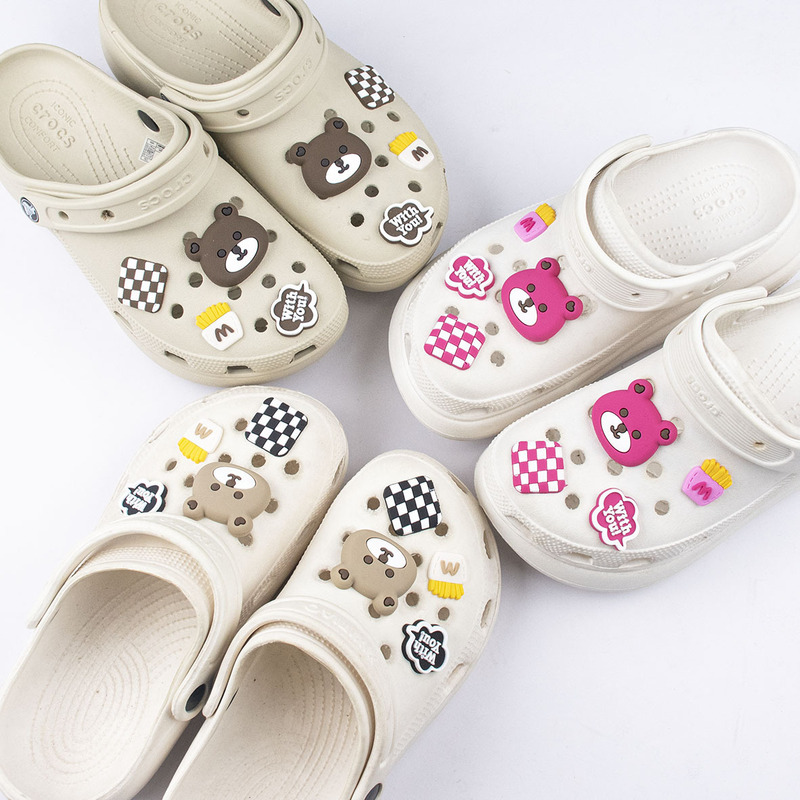 Platinum cross-border hot-selling hole shoes diy shoes flower French fries bear PVC detachable shoe buckle checkered decorations Platinum cross-border hot-selling hole shoes diy shoes flower French fries bear PVC detachable shoe buckle checkered decorations