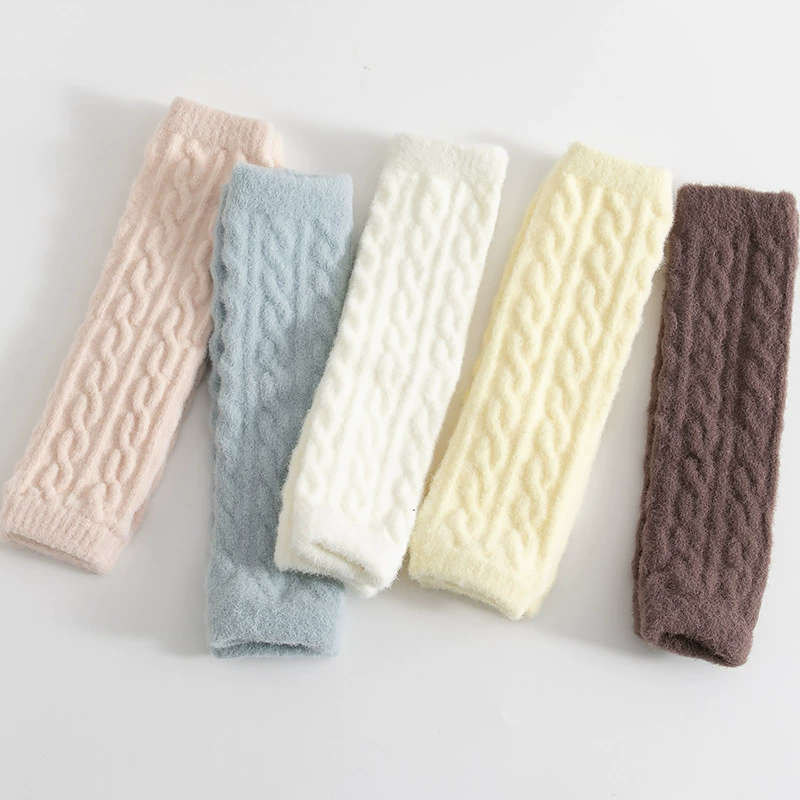 Детские наколенники утолщены и бархатны осенью и зимой