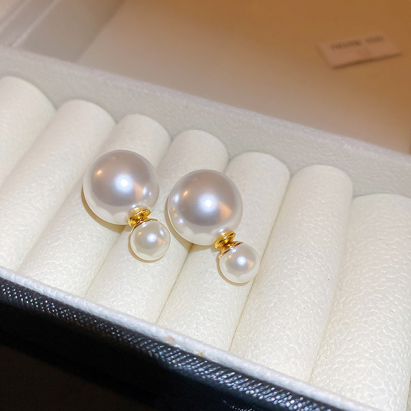Aguja de plata pendientes de perlas de agua dulce verdadero oro galvanoplastia moda todo partido nicho de lujo de alta calidad pendientes de fábrica al por mayor