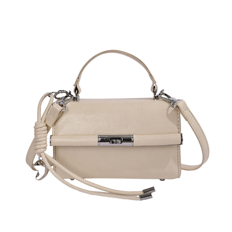 Bolsa de mano transfronteriza para mujeres 2026 nuevo bolso de hombro de verano de alta calidad retro bolso de mano de moda mochila