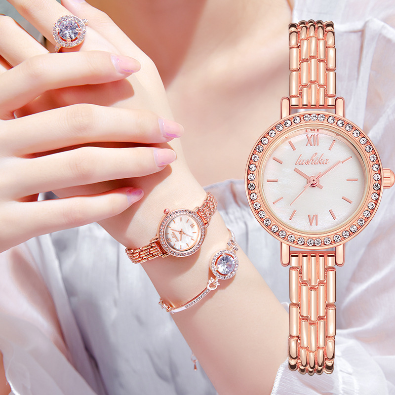 New Hot Selling Women's Fashion Trend Quartz Small Gold Watch Gift Box Set of Two_voghion.com