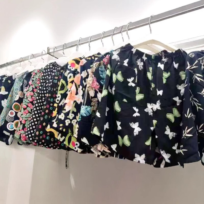 棉绸新款青年印花女五分裤人造棉薄款家居打底裤单条可外穿沙滩裤