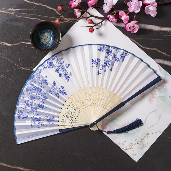 03 Blue and White Porcelain