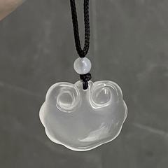 ナチュラルホワイトカルセドニールイロックペンダント瑪瑙安全ロックカップルネックレス男性と女性のための翡翠ペンダントペンダント