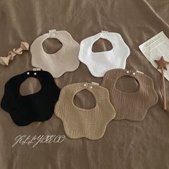 2024北欧風純色花びらが口を囲んでいる赤ちゃんが口を囲んでいる新生児の唾液タオルA類綿糸乳幼児が首を囲んでいる