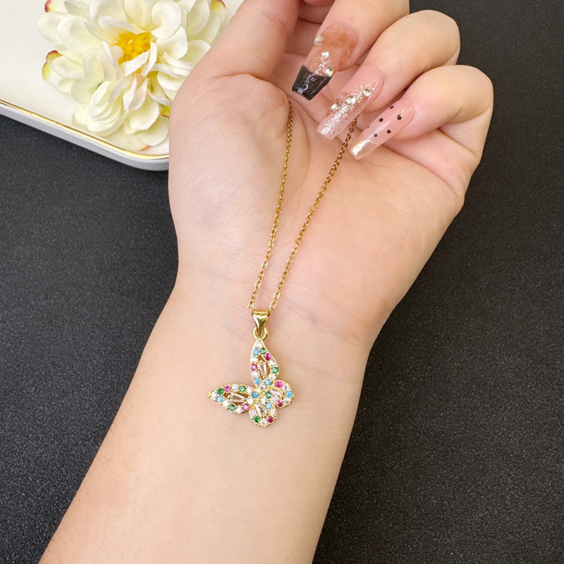 Nuevo collar de oro de arena vietnamita, temperamento de todo fósforo, pendientes de mariposa de cristal con incrustaciones de diamantes, joyería ligera y lujosa que no se desvanece durante mucho tiempo