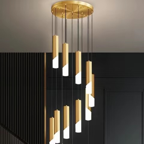 Candelabro de escalera, moderno, ligero, lujoso, simple y exquisito, edificio dúplex, villa, escalera vacía, lámpara de grúa larga giratoria