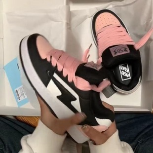 ԭ���ڷ��W���ĸ�����ЬŮins��ЬУ�@�L���eС������Ь�͎�