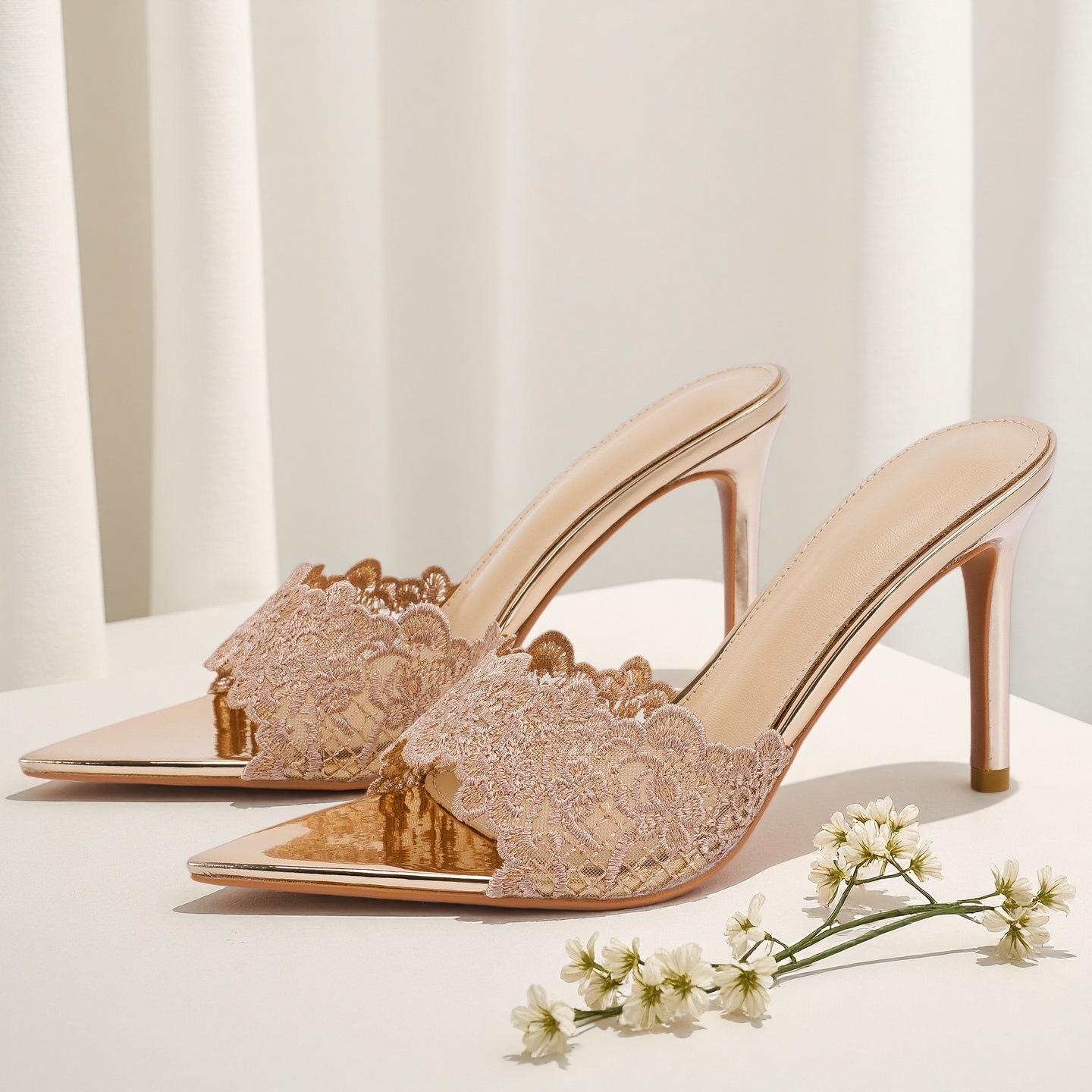 Wo Huizhou City 2026 Summer High-Heeled Light Luxury Lace Pointed Toe Stiletto Slippers European and American Style Fashionable and Elegant