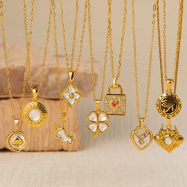 耳环;耳钉;项链