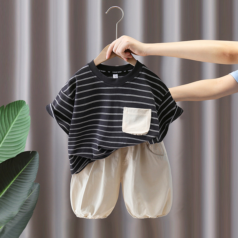 7369 Ropa para niños Traje de manga corta para niños Estilo de verano Estilo coreano Camiseta a rayas Moda para niños Traje de dos piezas de verano 5
