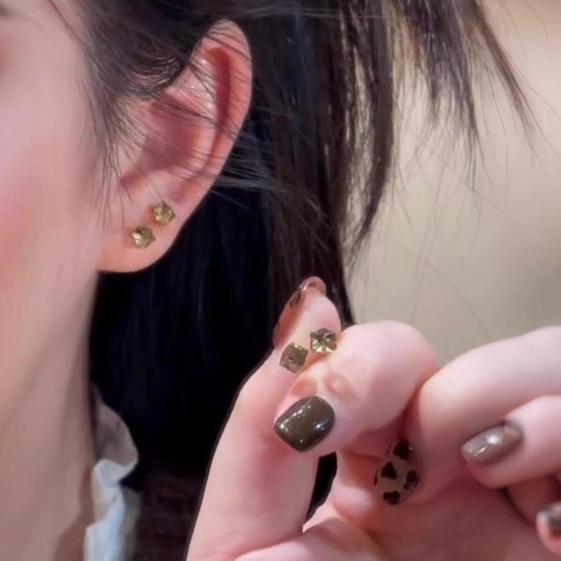 简约百搭茶色方形耳钉女气质小巧精致耳饰［一对装］|undefined