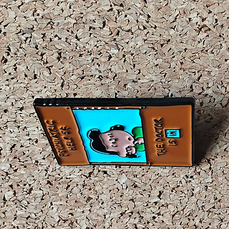 Peanuts Cartoon Enamel Pin Cartoon Anime Metal Badge Retro Animated Character Lucy Brooch