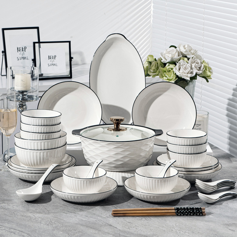 山田碗碟套裝家用陶瓷餐具日式釉下彩碗盤子套裝高級感喬遷送禮