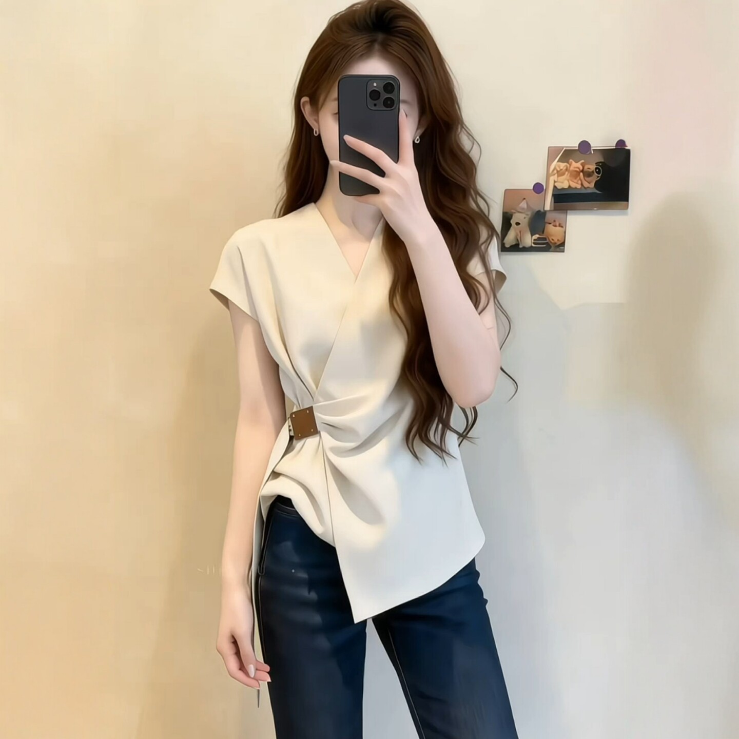 Áo thun nữ cổ V tay ngắn phong cách Pháp, thiết kế eo thon gọn, tay lửng bất đối xứng — màu mơ chi tiết 1
