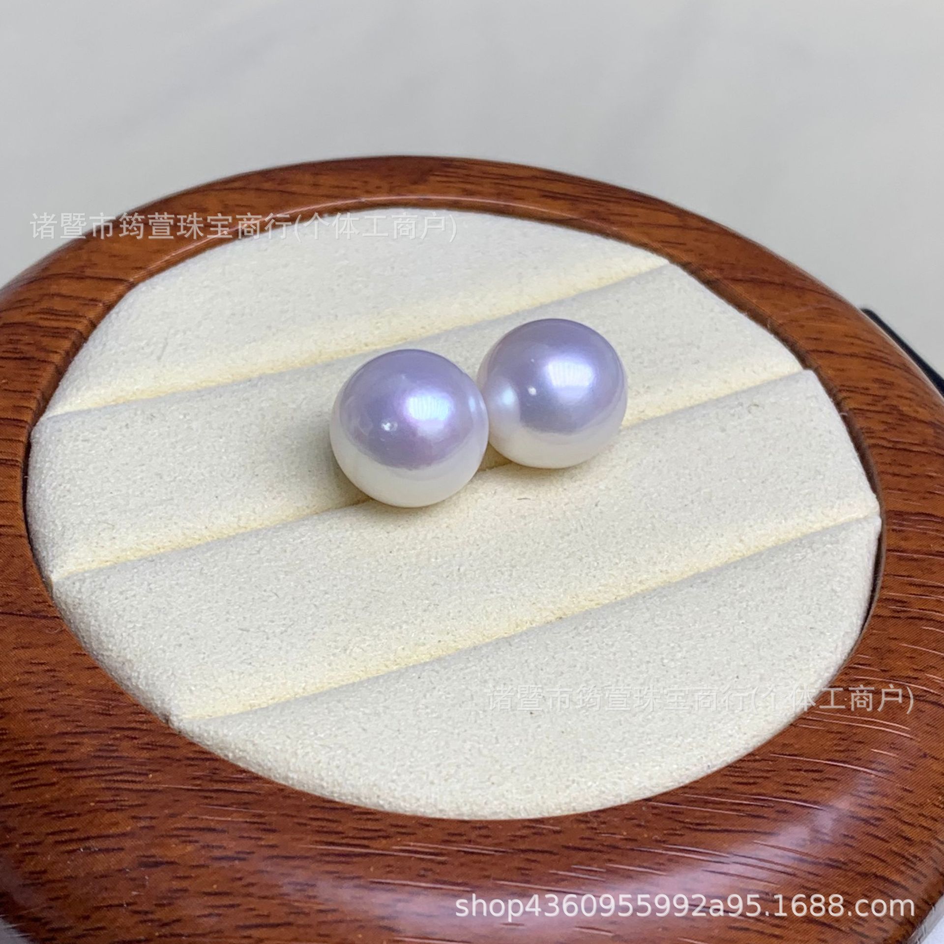 흰색(구멍이 없는 베어 비드 1쌍, 펀치에 대한 참고 사항)