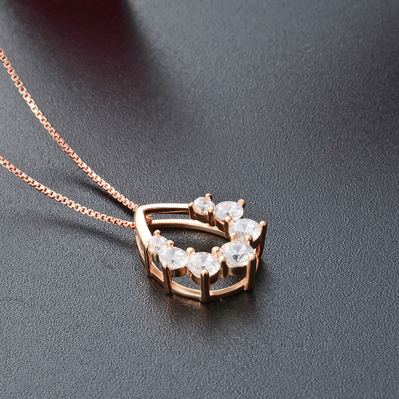 925 plata esterlina colgante de gota de piedra de diamante para mujeres de alto nivel nicho diseño ligero de lujo cadena de clavícula para novia