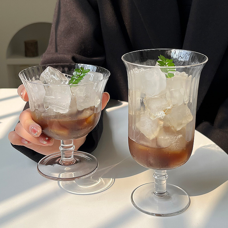 Red celebridad ins brotes de flores de brote de brota de vidrio de pies bajos tazas de postre tazas de vino tazas de jugo tazas de té de leche de alto valor de cóctel tazas