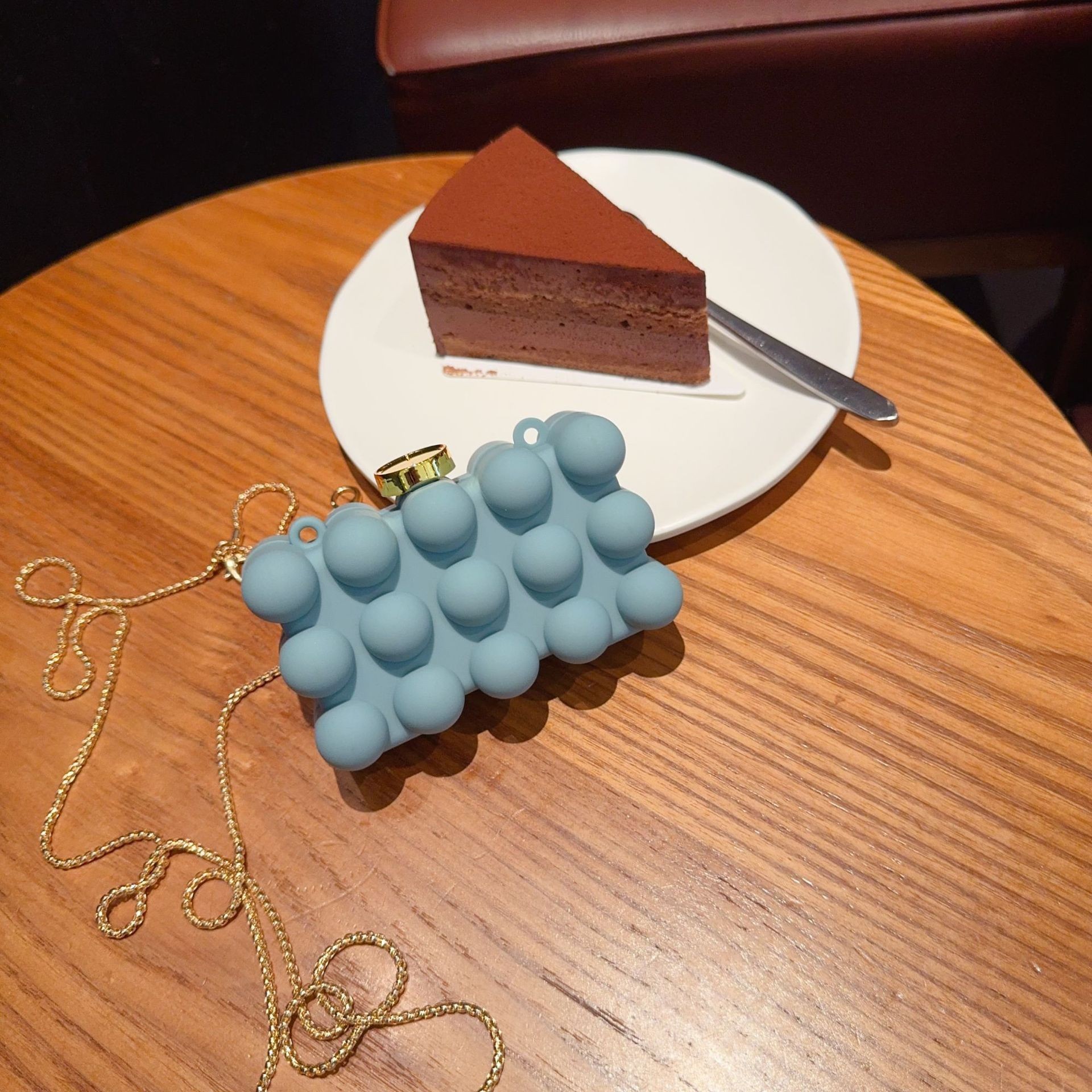 Nuevo paquete de cena acrílico transfronterizo europeo y americano bolsas de huevos creativas de un solo hombro de diseño de moda mini bolsas de cena