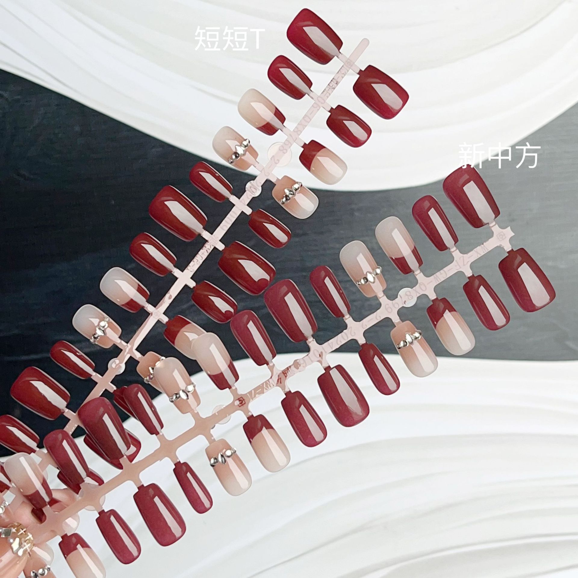 30片穿戴美甲酒紅簡約小鑽指甲貼片簡約女士女孩ins美甲片半成品