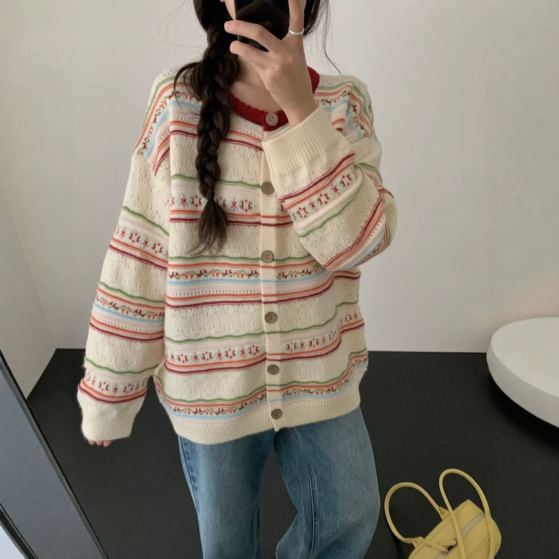 Forest-style rainbow striped jacquard knit cardigan for women, 2026 autumn and winter new Korean version, loose and sweet sweater coat, trendy