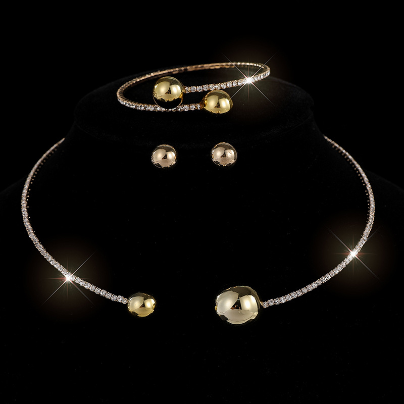 Golden set