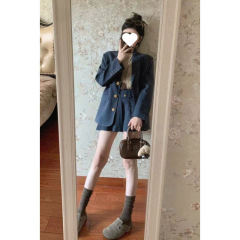 【4035人コレクション】春のシルエットスーツの女性コートの高級感があります。