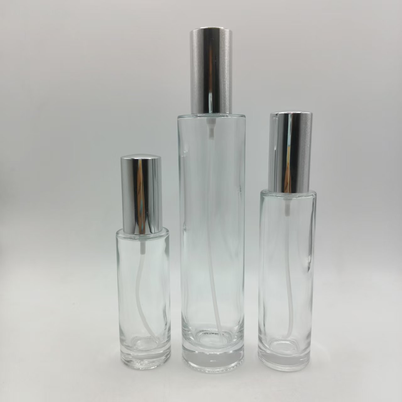 厂家现货螺口玻璃圆柱香水瓶30ml50ml100ml