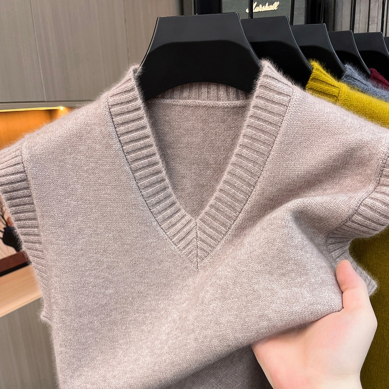 Men's V-neck thickened warm knitted vest, autumn and winter new sweater vest, casual base layer vest