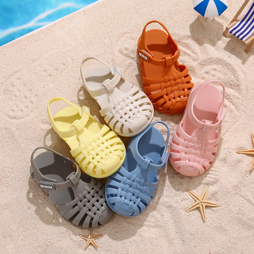Roman sandals for boys and girls, spring and summer, soft sole anti-slip, with holes, flat bottom, beach jelly shoes, unisex.