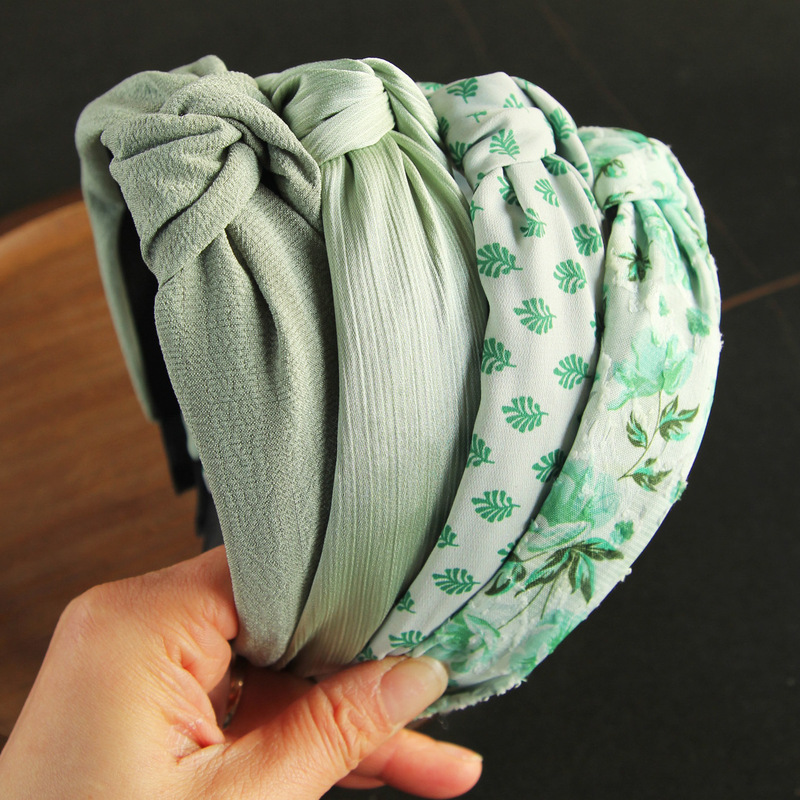 Cross-Border New Spring and Summer Green Floral Fabric Knotted Headband Wide-Brimmed Sweet Hair Accessory for Women for Going Out and Washing Face