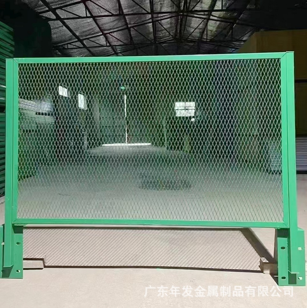 高速桥梁防抛网隔离栅高架桥焊接铁丝防护网菱形编织防坠落网地网