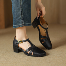 猪笼鞋2025夏季女鞋尖头粗跟中跟时装鞋外贸40-43包头包跟凉鞋