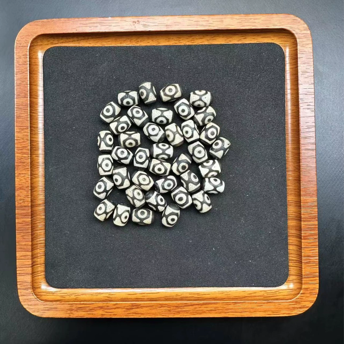 Дзи-бусы оптом натуральный агат Тибетский черно-белый трехглазый бисер аксессуары