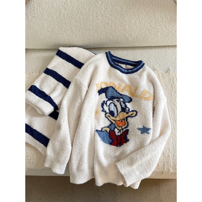Korean Style Donald Duck Half-Velvet Pajamas for Women to Wear Outside, Warm Fleece-Lined, Thickeneded, Soft and Waxy Home Clothes Suit for Autumn and Winter