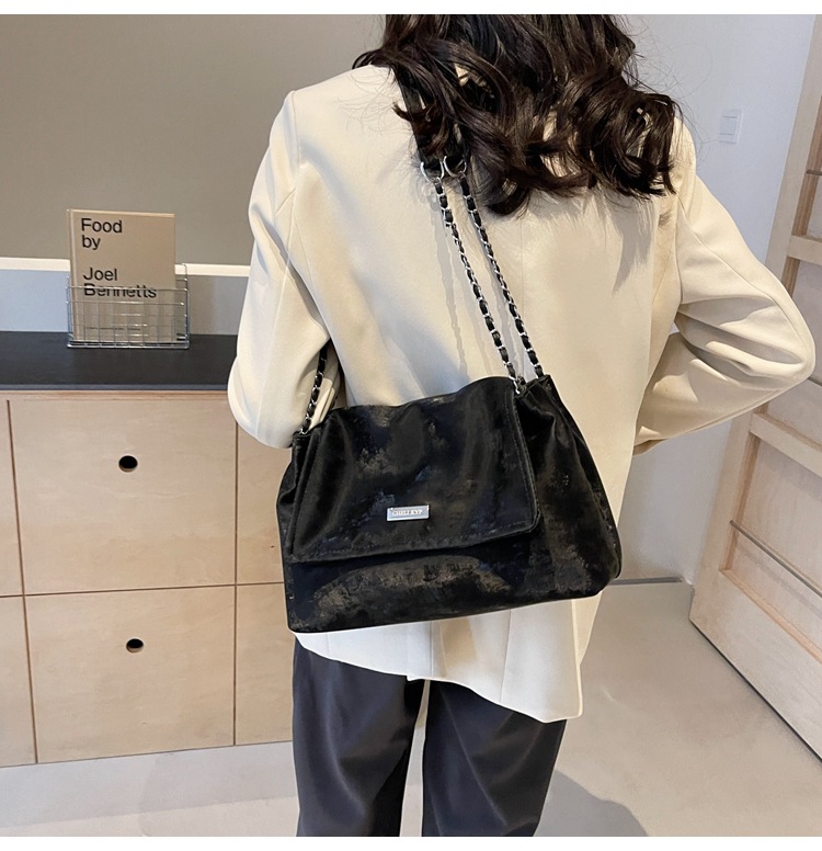 Large capacity for 2024 autumn/winter new fashionable niche women's texture chain single shoulder crossbody tote bag_voghion.com