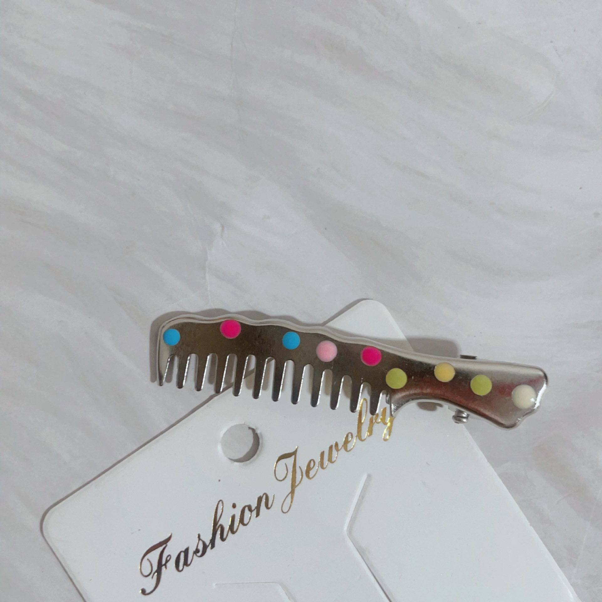 폴카 도트 빗 덕빌 클립