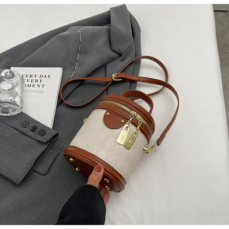 다크 브라운 흰색 쌀 펜던트 없음