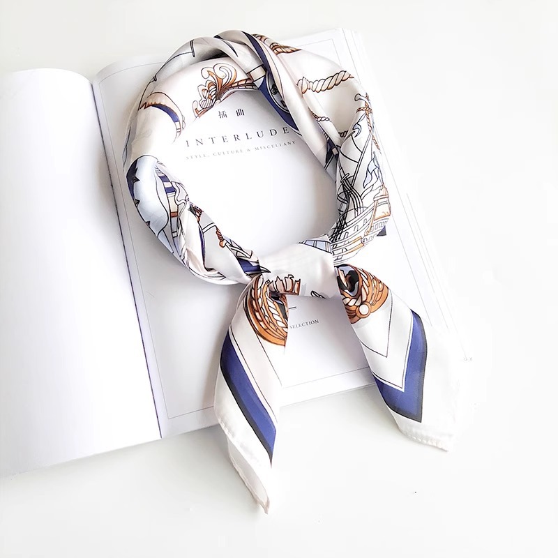 Bufanda de seda para mujer 2025 nuevo estilo 70 bufanda cuadrada cuello de sensación de alta gama para dar regalos a los ancianos para las madres práctica y versátil con camisa
