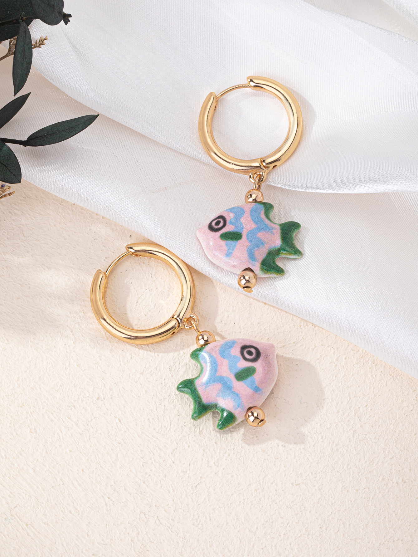 1 Pair Fish Cute Ceramics Drop Earrings display picture 7