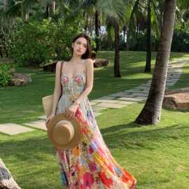 彩色碎花领吊带连衣裙女夏季波西米亚小众裙子海边度假风字长裙
