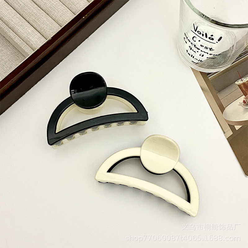 Gran clip de tiburón para el cabello, agarre fuerte, estilo simple y elegante, accesorio trasero para mujeres, proveedor directo de Yiwu