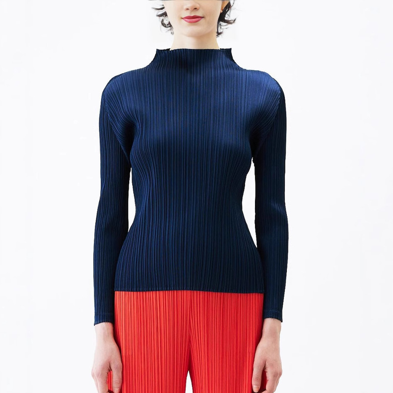 Miyake New Long-sleeved T-shirt Xiusheng Simple Joker Pleated Neat and Orderly 2025 Hot-selling Bottoming Long-sleeved T-shirt