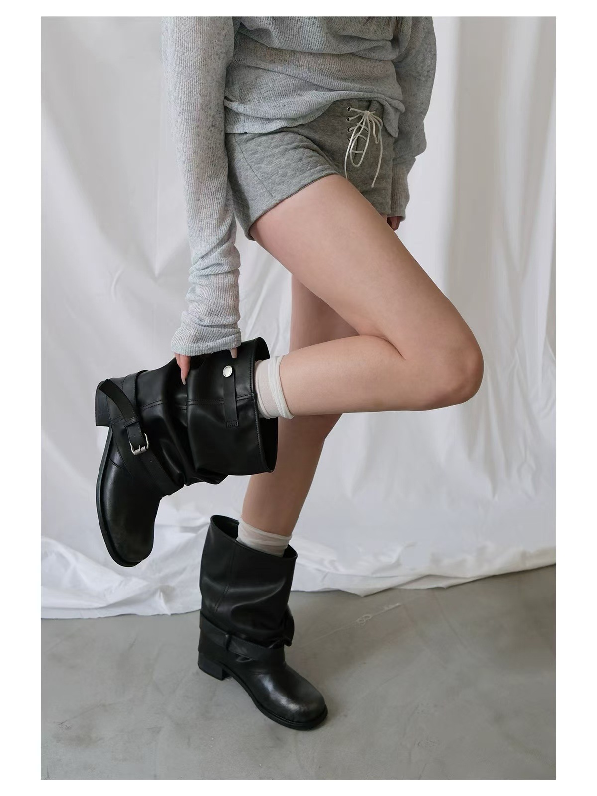 Western Cowboy-style Women's Boots, Wrinkled Suede Black Round-toe Chunky Heel Riding Boots, New For Fall/Winter 2025._voghion.com